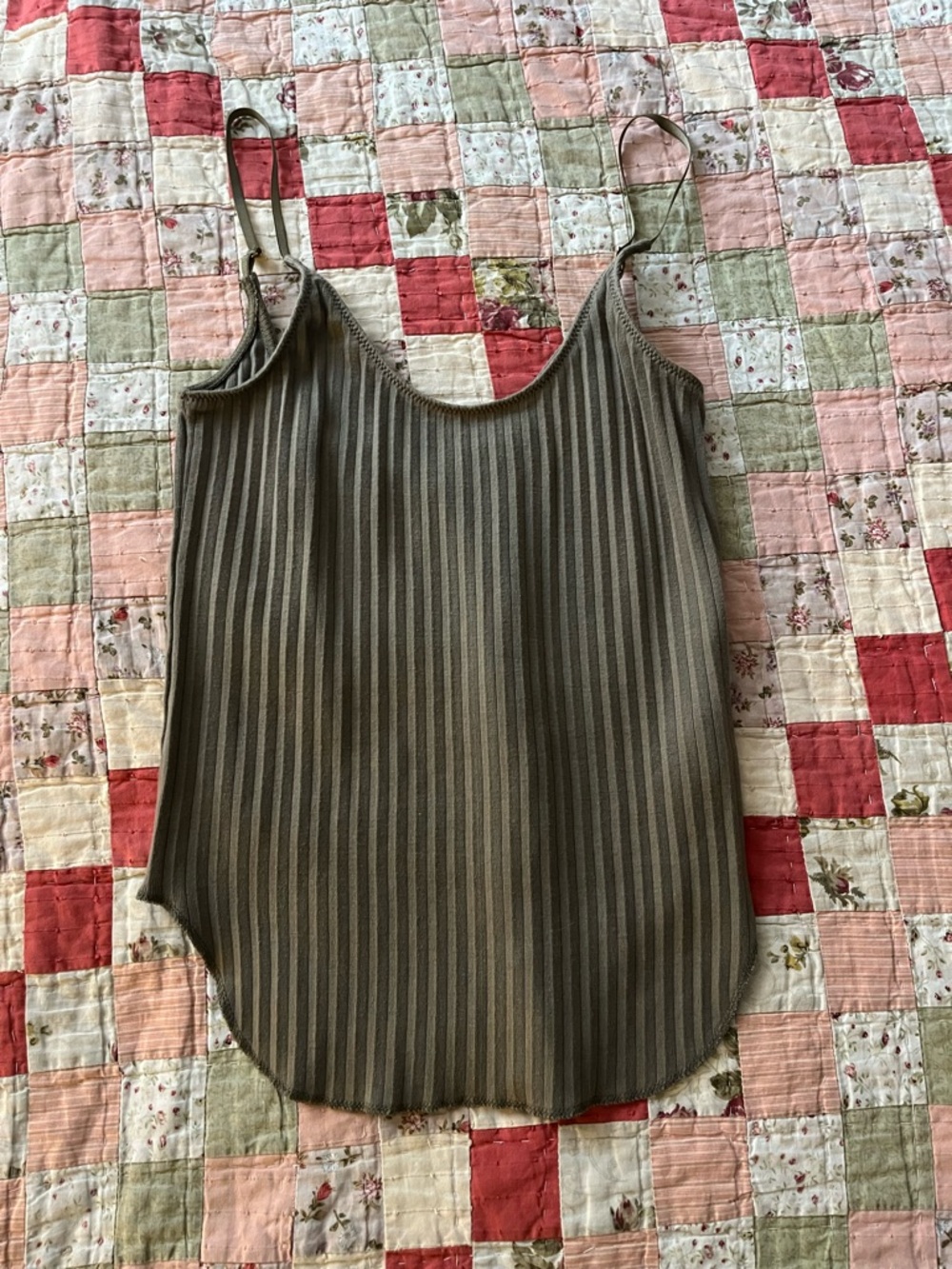 Moussy olive green tank top / camisole